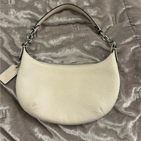 Coach Off-White Leather Shoulder Bag - Picture 2 of 3